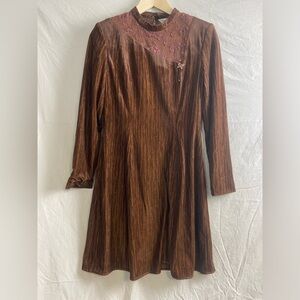 Vintage brown and pink mini dress with lace and butterfly charm